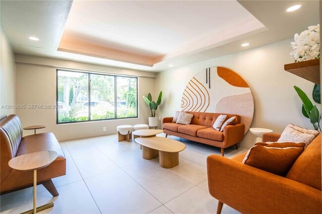 property at 6960 Rue Vendome