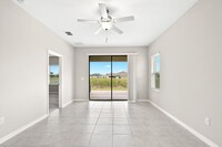 13423 Crest Lake Dr in Hudson, FL - Building Photo - Building Photo