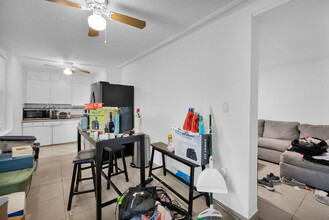 2419 Coolidge St in Hollywood, FL - Building Photo - Building Photo
