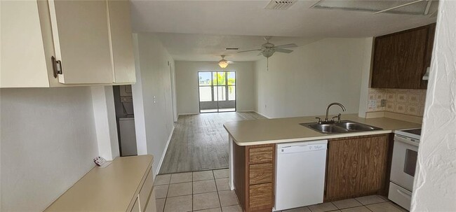 25225 Rampart Blvd in Punta Gorda, FL - Building Photo - Building Photo