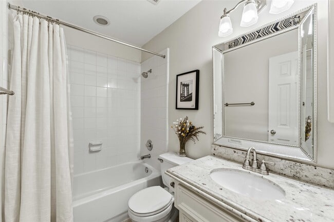 property at 2607 W Dallas St