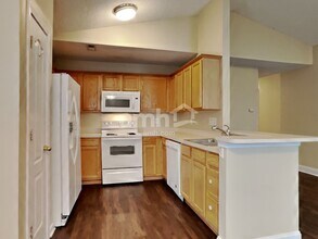 105 Peterborough Dr in Mooresville, NC - Building Photo - Building Photo