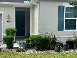 556 Worcester Ct. in Jacksonville, FL - Building Photo - Building Photo