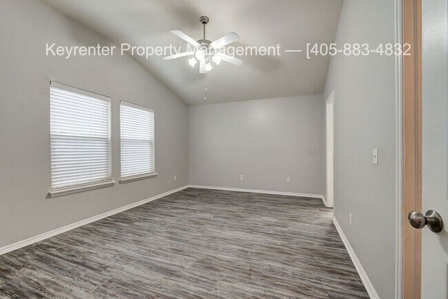 13313 SW 2nd Terrace in Yukon, OK - Building Photo - Building Photo