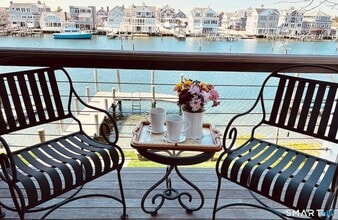 31 Atlantic Ave in Groton, CT - Building Photo - Building Photo