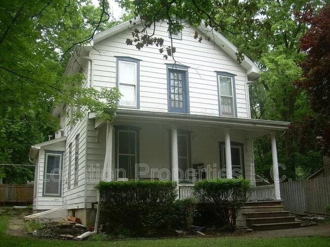 property at 925 Alabama St