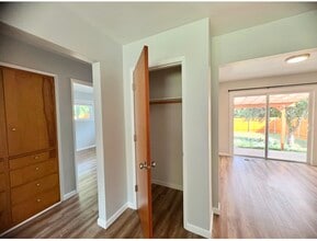 1703 Springhill Dr NE, Unit 1703 in Albany, OR - Building Photo - Building Photo