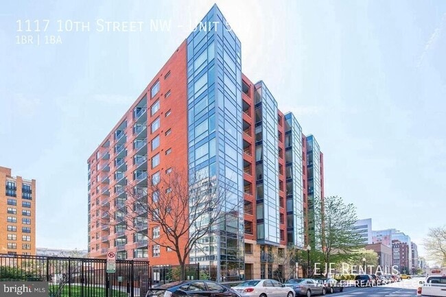 1117 10th St NW