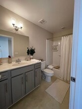 2005 Willow Dr in Richmond, KY - Foto de edificio - Interior Photo