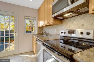 4326 36th St S in Arlington, VA - Building Photo - Building Photo