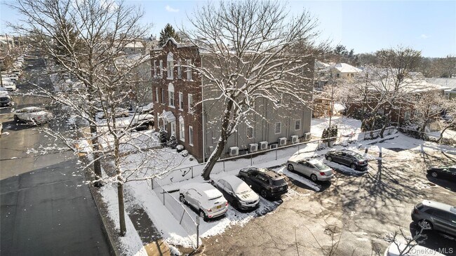 5 Madison St in Harrison, NY - Building Photo - Building Photo