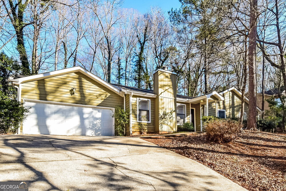 5176 Mainstreet Park Dr in Stone Mountain, GA - Building Photo