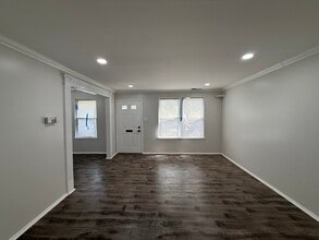 2041 Harbour Dr in Palmyra, NJ - Building Photo - Building Photo