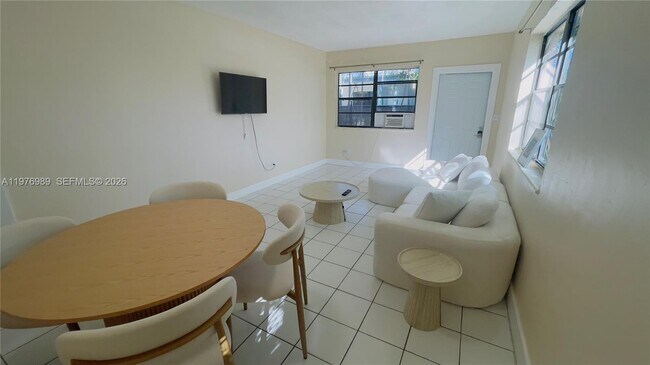 807 86th St in Miami Beach, FL - Building Photo - Building Photo