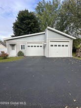 22 Schaffer Dr in Cohoes, NY - Building Photo - Building Photo