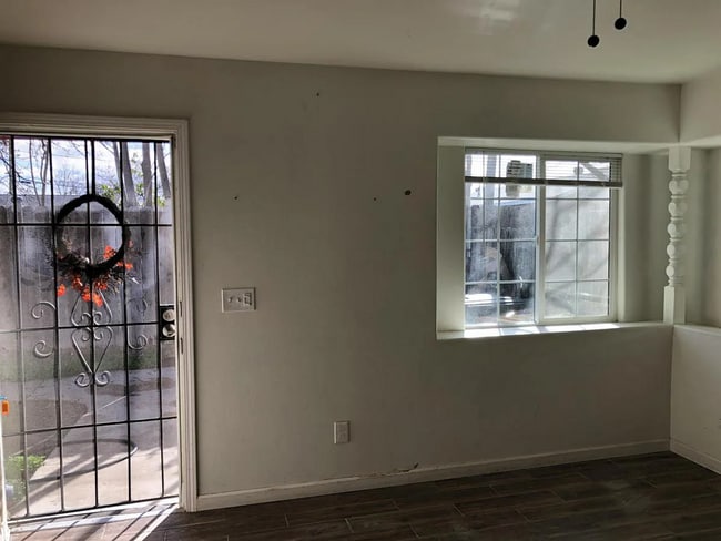 308 Oswell St in Bakersfield, CA - Building Photo - Building Photo