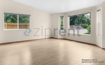 35852 13th Ave SW in Federal Way, WA - Building Photo - Building Photo