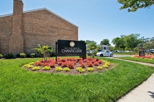 The Courtyards of Chanticleer in Virginia Beach, VA - Building Photo
