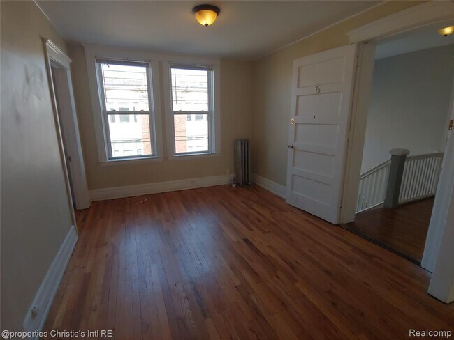 1535 W Canfield St in Detroit, MI - Building Photo - Building Photo