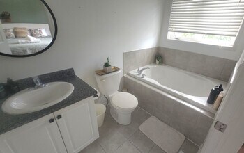 135 Norwich Rd in Breslau, ON - Building Photo - Building Photo
