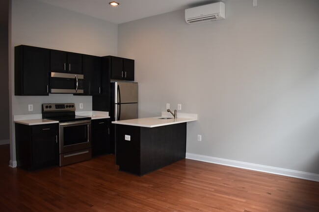 Preston Street Lofts in Baltimore, MD - Foto de edificio - Building Photo