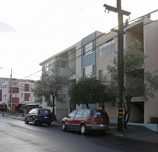 1260 Edgeworth Ave in Daly City, CA - Building Photo - Building Photo