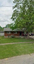 4209 Narcissus Dr in Louisville, KY - Building Photo