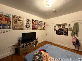 4 Lafayette Ave in Chelsea, MA - Building Photo