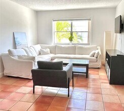 201 Galen Dr, Unit 316W in Key Biscayne, FL - Building Photo - Building Photo