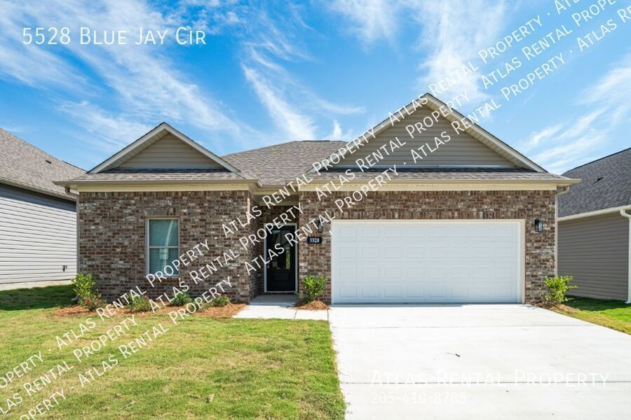 5528 Blue Jay Cir in Helena, AL - Building Photo