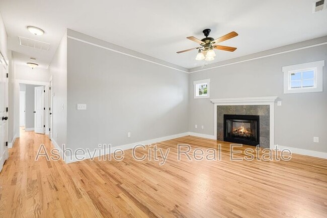 property at 102 Estelle Park Dr