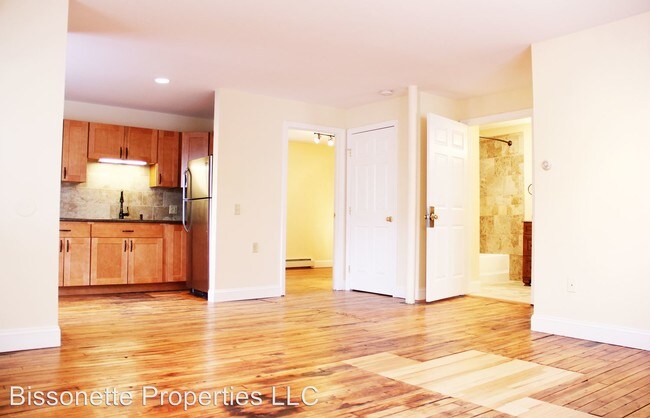 44 N Champlain St in Burlington, VT - Building Photo - Building Photo