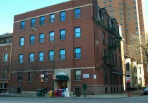 851 N LaSalle St Apartments