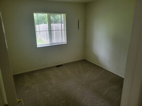 240 O'Doherty Rd in Brighton, MI - Building Photo - Building Photo