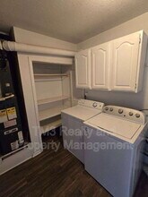 811 W Sheridan St in Olathe, KS - Building Photo - Building Photo