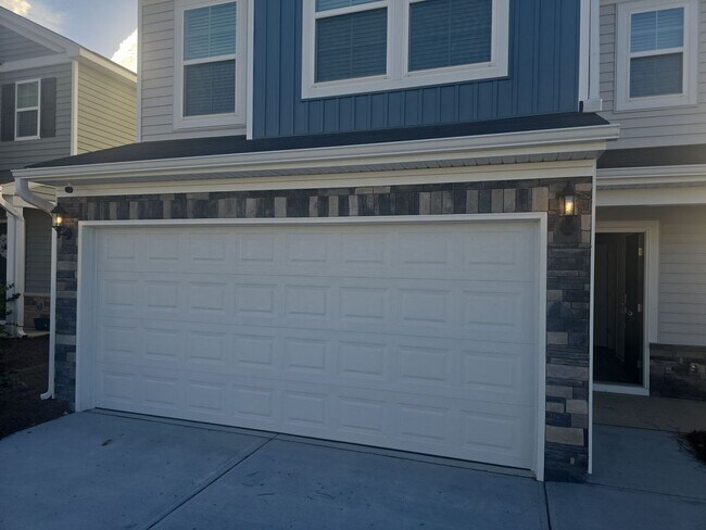 620 Pitch Path in West Columbia, SC - Building Photo - Building Photo