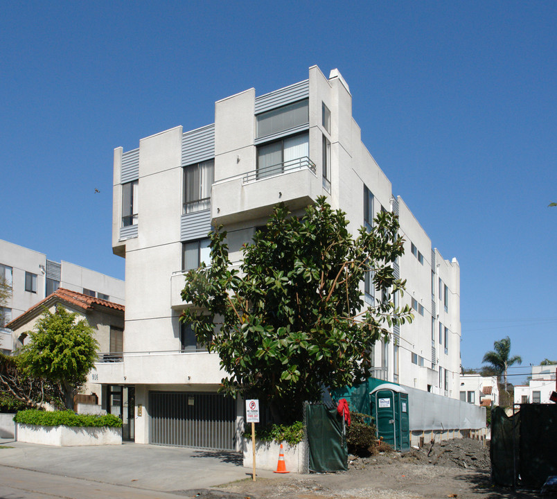 914 S Wooster St in Los Angeles, CA - Building Photo