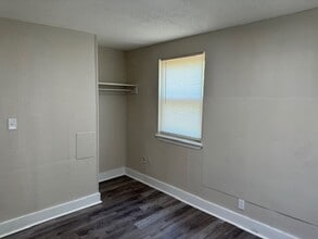 1845 Henry Crumpton Dr in Birmingham, AL - Building Photo - Building Photo