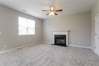 6923 Silver Grass Ct in Douglasville, GA - Building Photo - Building Photo