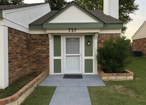 2626 Fieldcrest Ln. in Crandall, TX - Building Photo