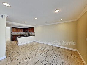 2030 Kingsbridge Way in Oxnard, CA - Building Photo - Building Photo
