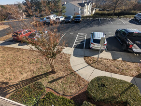 9873 Hyde Glen Ct in Charlotte, NC - Foto de edificio - Building Photo