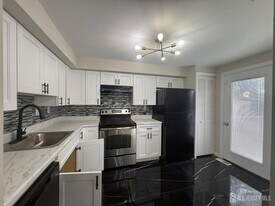 14 James Cubberly Ct in Trenton, NJ - Building Photo