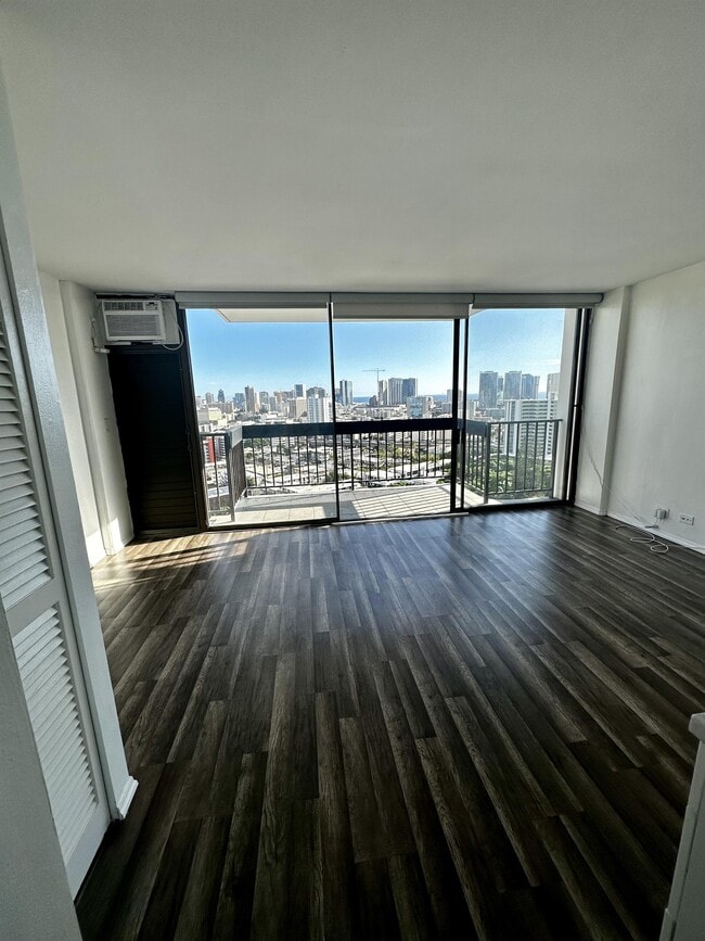 property at 1560 Thurston Ave