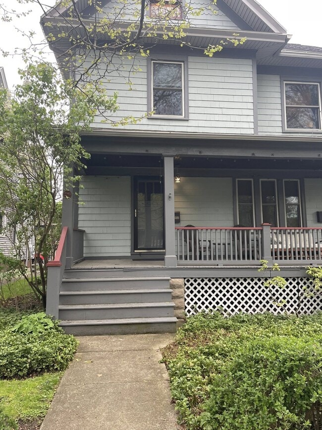 120 Edgerton St, Unit 120 Edgerton St in Rochester, NY - Foto de edificio - Building Photo