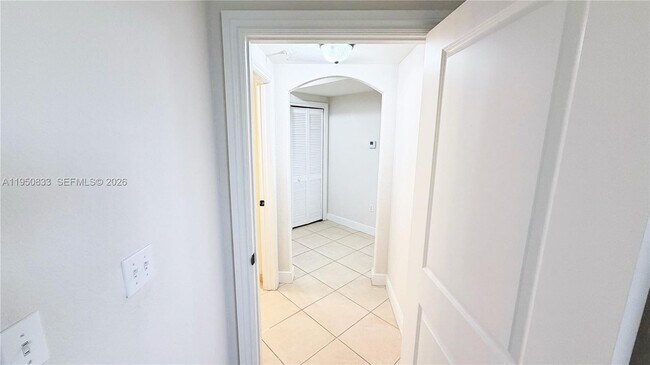 2301 SW 27th Ave, Unit 1200 in Miami, FL - Building Photo - Building Photo