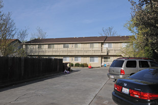 1645 Court Dr Apartments