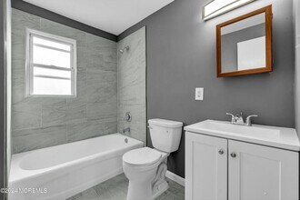 211 Delaware Ave, Unit 2 in Cliffwood, NJ - Building Photo - Building Photo