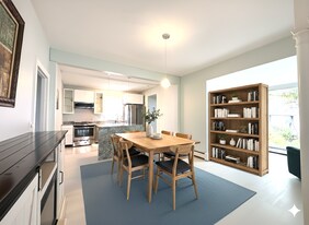 2 Narragansett Ave in Riverside, RI - Building Photo