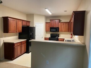 2263 Crimson Creek Ln in Snellville, GA - Building Photo - Building Photo